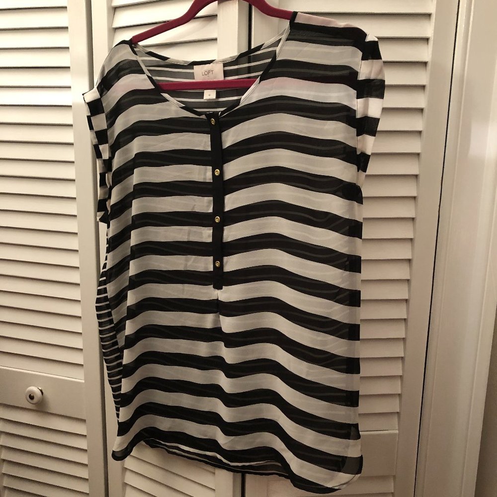 Loft women top short sleeves, transparent with whi
